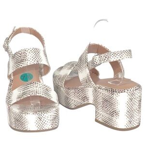 New Marc Fisher Panache Platform Sandal Snakeskin Print SZ 8